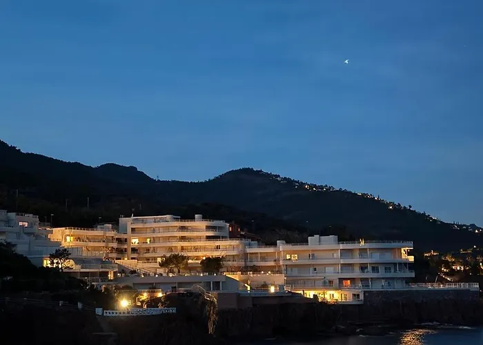 Apartamento Le Cap Neree - Piscine Et Vue *